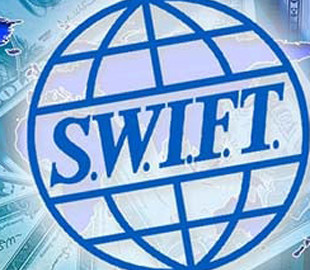 Три белорусских банка официально отключены от SWIFT