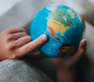 Низка країн прагне заборонити соціальні мережі для дітей