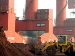 Американські виробники чипів і авіадвигунів відчувають наслідки санкцій Китаю на рідкоземельні метали