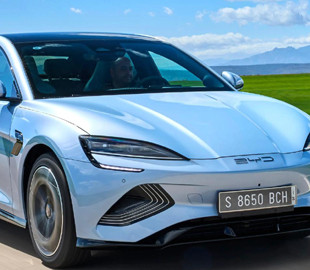 Китайська BYD обігнала Tesla і стала найбільшим виробником електромобілів у світі