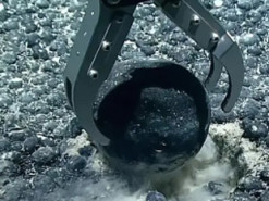 Знахідка темного кисню загострила проблему видобутку копалин на дні океану