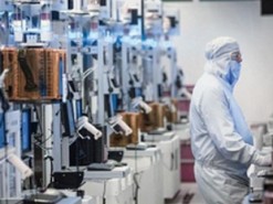 Контрактное производство смартфонов упало более чем на 4%