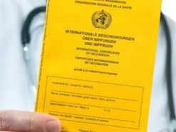 На Полтавщині суд закрив справу проти лікаря, який підробив COVID-сертифікат