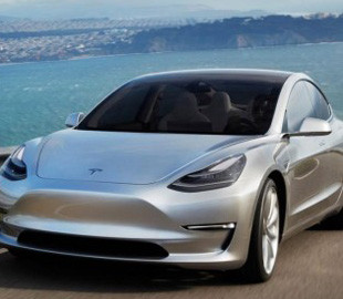 Бортовой компьютер Tesla впечатлил японских инженеров