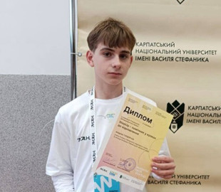 Школяр із Рівненщини створив прототип тренажера для реабілітації, що не потребує спецперсоналу