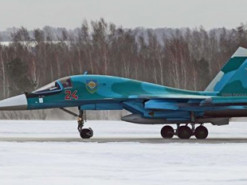 Ховає від ATACMS. Росія перекинула літаки Су на аеродром "Енгельс", - Defense Express