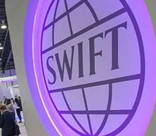Россия готовится к возможному отключению от международной межбанковской системы SWIFT