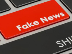 ЗМІ: Росія намагалася поширити фейк про зв’язки Макрона з Епштейном