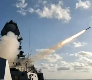 Індійські розробники представили новітню протикорабельну ракету ERASR