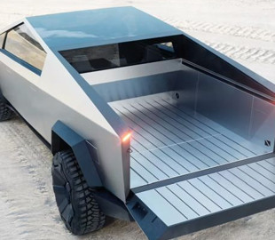 Разработку Cybertruck и Roadster компания Tesla намеревается завершить в этом году