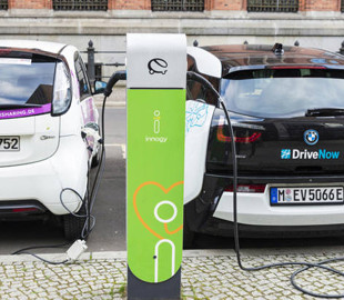 Электрокары могут стать дешевле авто с ДВС: озвучен прогноз по срокам