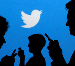 Илон Маск заявил, что Twitter может стать платным для компаний и госструктур
