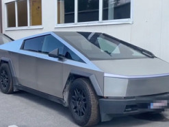 Tesla відкликала понад 11 тис. Cybertruck через від'єднання елемента обшивки