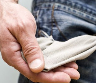 Близько 700 тисяч українців не мають мобільного телефону