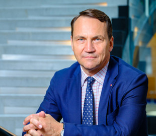 Глава МЗС Польщі потролив угорського колегу після його скарг з приводу атак на "Дружбу"