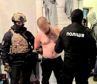 Мільйон не допоміг: в Ужгороді зухвалий шахрай-рецидивіст повернувся у СІЗО прямо з «робочого місця»