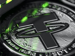 «Скуповують усе, що можуть». Як росіяни використовують криптовалюту для обходу санкцій на мільярди доларів на місяць