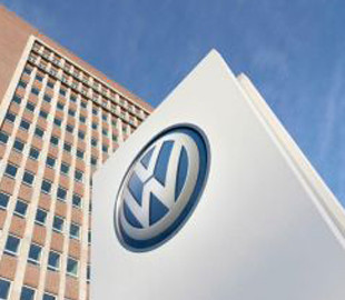 Компания Volkswagen купит экологические квоты у Tesla в Китае