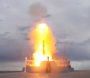 Французькі розробники успішно випробували нову зенітну ракету Aster 30 на бойовому кораблі RSS Formidable