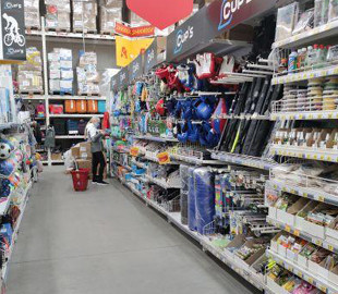 Які товари обирають українці під час війни: дані опитування