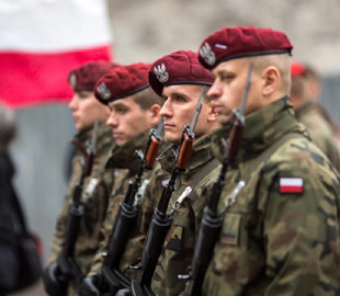 Польща створила найбільшу армію в ЄС, але виявилася не готовою до нової загрози, - WP