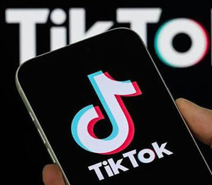TikTok запускає ШІ-помічника для покупок і оплату в один клік