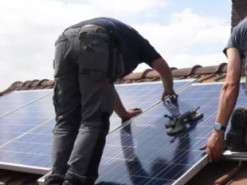 Жителів Берліна зобов'яжуть встановлювати сонячні електростанції на дахах будинків