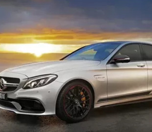 В сеть попали фото нового Mercedes-AMG C 63