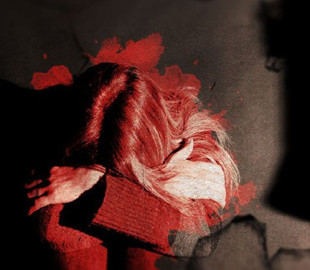 Присилав порно-картинки та облив кислотою: на Хмельниччині засудили батька, який знущався з доньки