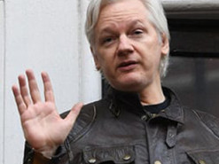 Байден заявив про розгляд прохання Австралії закрити справу Ассанжа