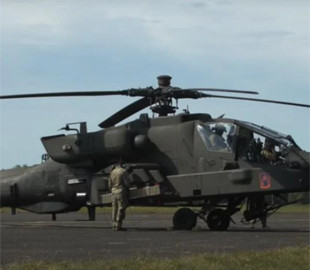 Повна перевага над Ка-52: "‎Апачі"‎ армії США вперше відстрілялися новими ракетами у Європі