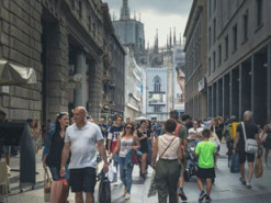 Туристический коллапс. Россияне перестают бронировать авиабилеты из-за войны в Украине