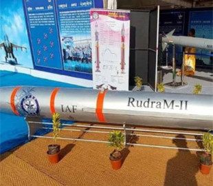 Зброя для Су-30: Індія випробувала нову протирадіолокаційну ракету RudraM-II