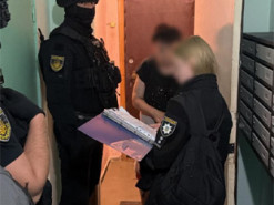 Операція «WallHack»: кіберполіція викрила учасників скам-спільнот у Києві та 19 областях