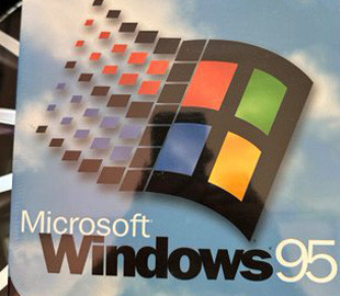 Колишній топ Microsoft показав першу копію Windows 95