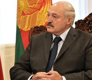 Лукашенко назвал "изоляцию" Калининграда объявлением войны