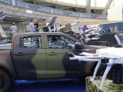 Сербські розробники представили новітній ударний дрон Stršljen