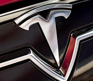 98% власників Tesla відмовляються від автопілота після безкоштовного пробного періоду