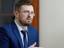 Сотрудники "Укрзализныци" и "Укрпочты" без прививки от COVID-19 будут отстранены от работы – Кузин