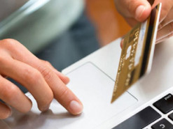 Інтернет-аферисти ошукали жінку на 46 тисяч гривень