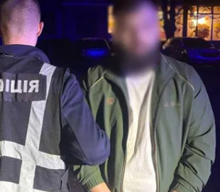 У Києві двоє шахраїв ошукали пенсіонерів на 14 млн грн за схемою про нібито перевірку грошей СБУ