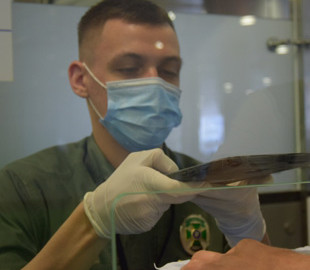 У київських аеропортах прикордонники виявили вже 723 підроблених COVID-сертифікати