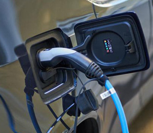 У Німеччині купівлю електрокарів і "гібридів" преміюватимуть до 2025 року