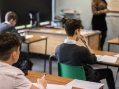 На платформі Всеукраїнської школи онлайн зʼявилися навчальні матеріали для дітей за кордоном