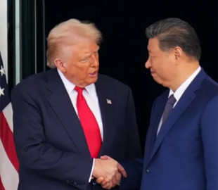 США переносять мита на китайські напівпровідники до 2027 року: Вашингтон дає ринку більше часу