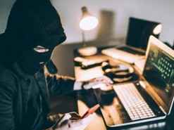 Шахраї надсилають зловмисне ПЗ під виглядом повідомлень від «Червоного Хреста»