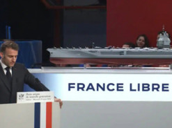 Франція будує гігантський атомний авіаносець - Макрон оголосив його назву