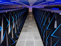 В США запустили третий по мощности суперкомпьютер в мире