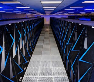 В США запустили третий по мощности суперкомпьютер в мире