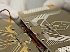 Імпорт чипів обвалився на 15%, у Китаю великі проблеми: винні не тільки санкції США